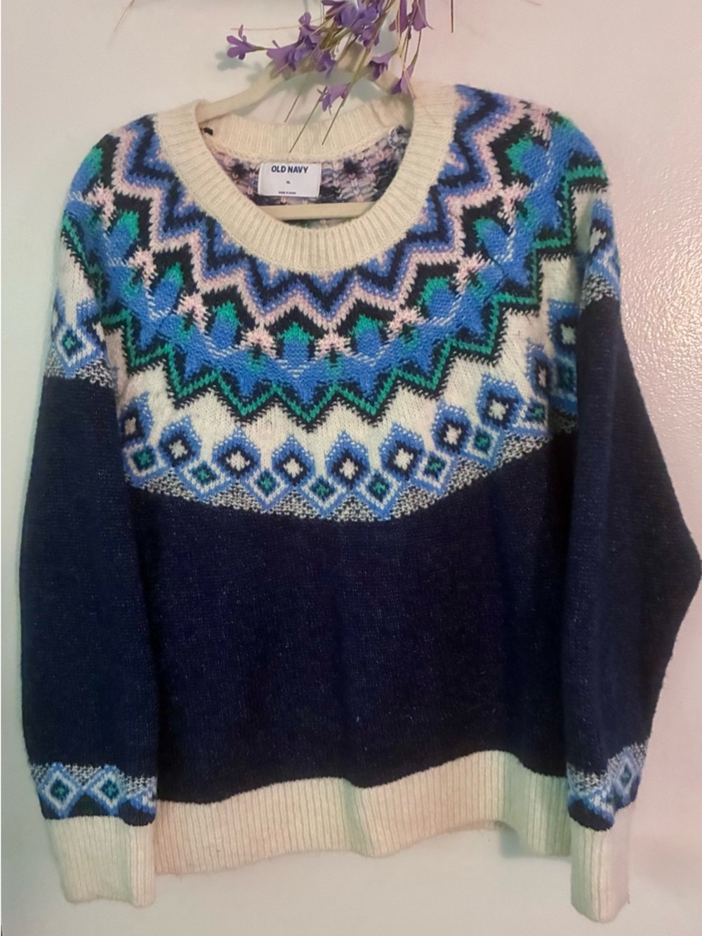 Old Navy Navy and Ivory Fair Isle Crewneck Sweater